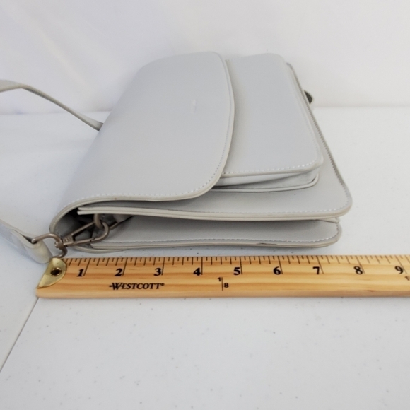 Pixie Mood Zoe Crossbody Bag Adjustable Strap Cloud Gray Vegan Leather - Picture 13 of 14